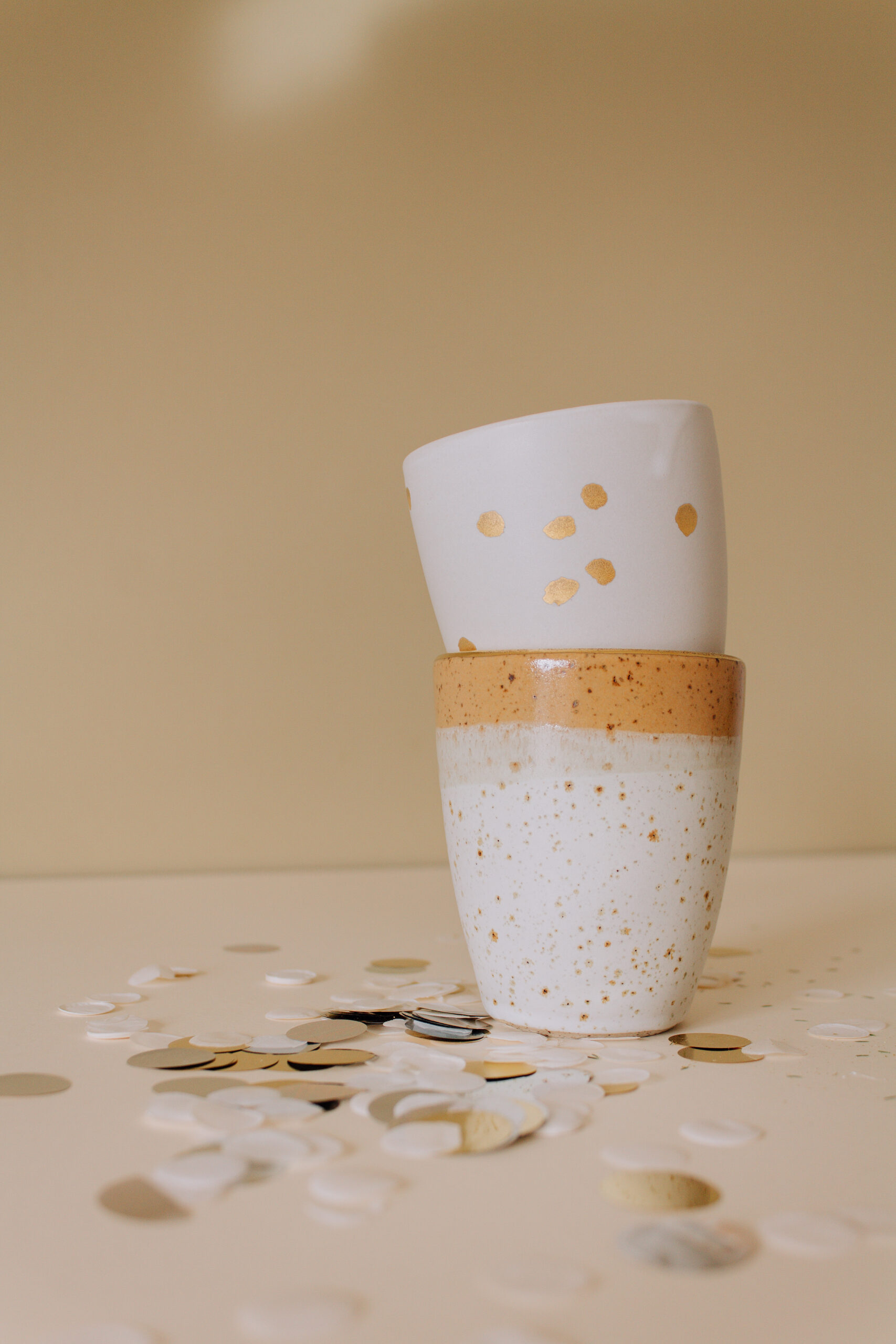 Becher Gold Konfetti – Bild 5