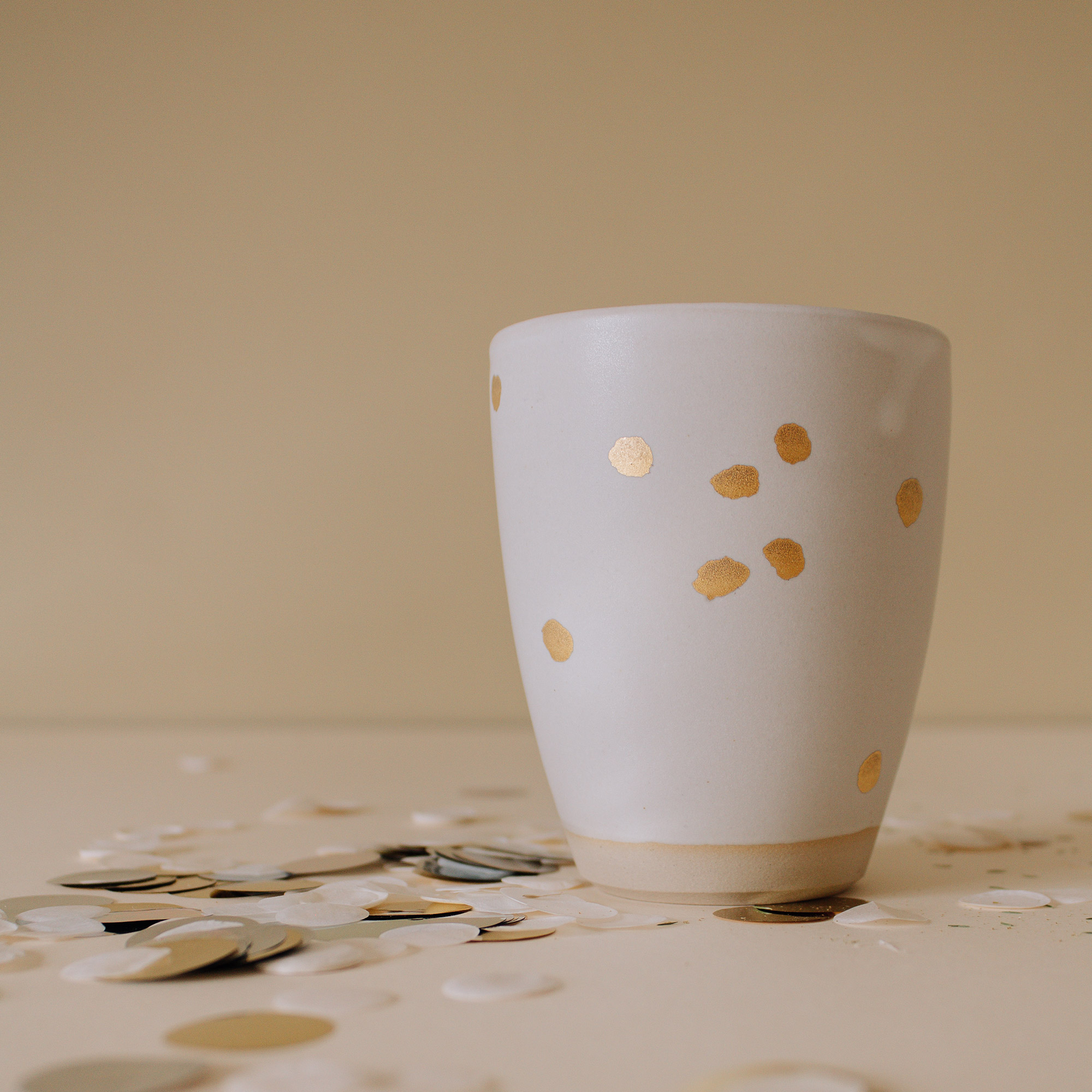 Becher Gold Konfetti