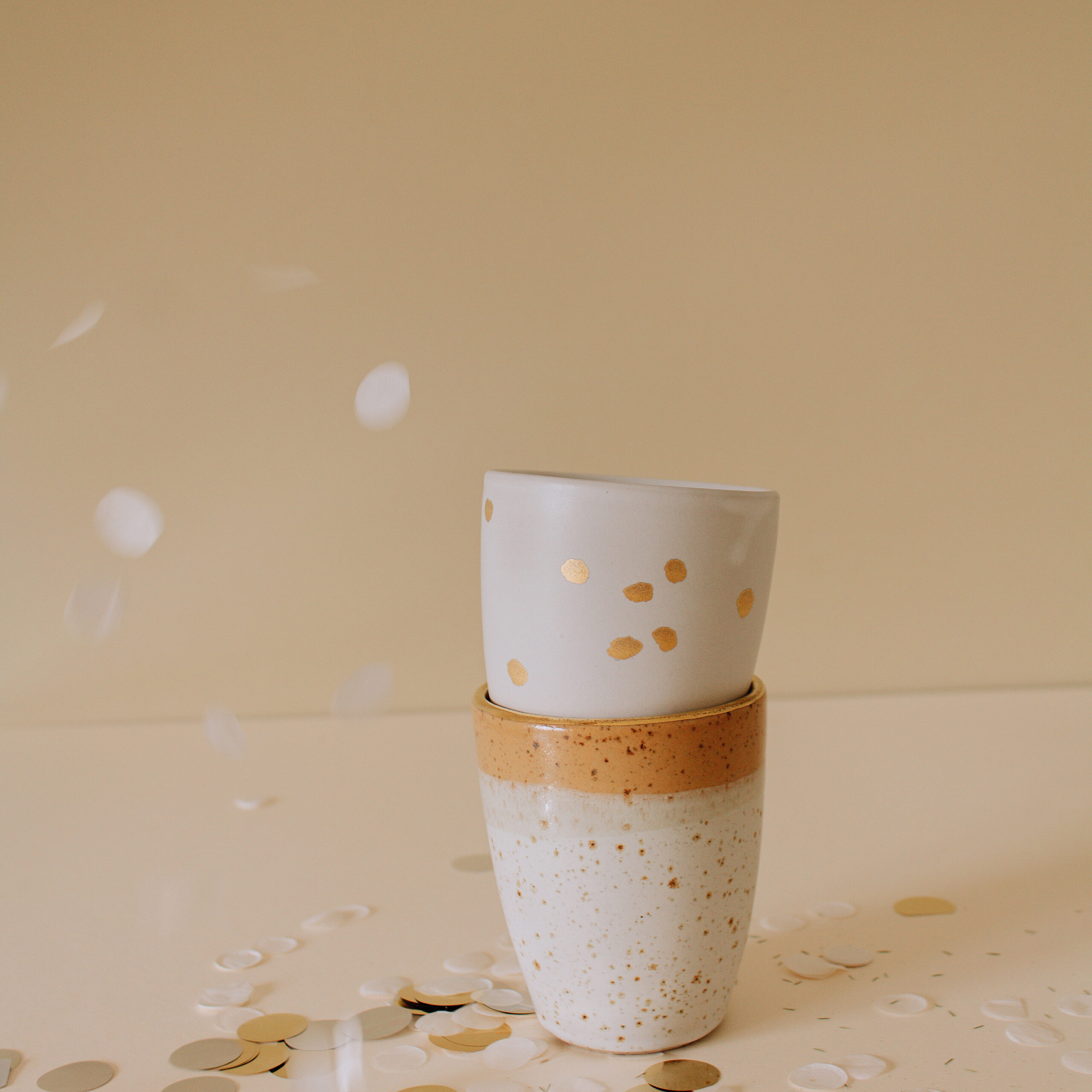 Becher Gold Konfetti – Bild 4