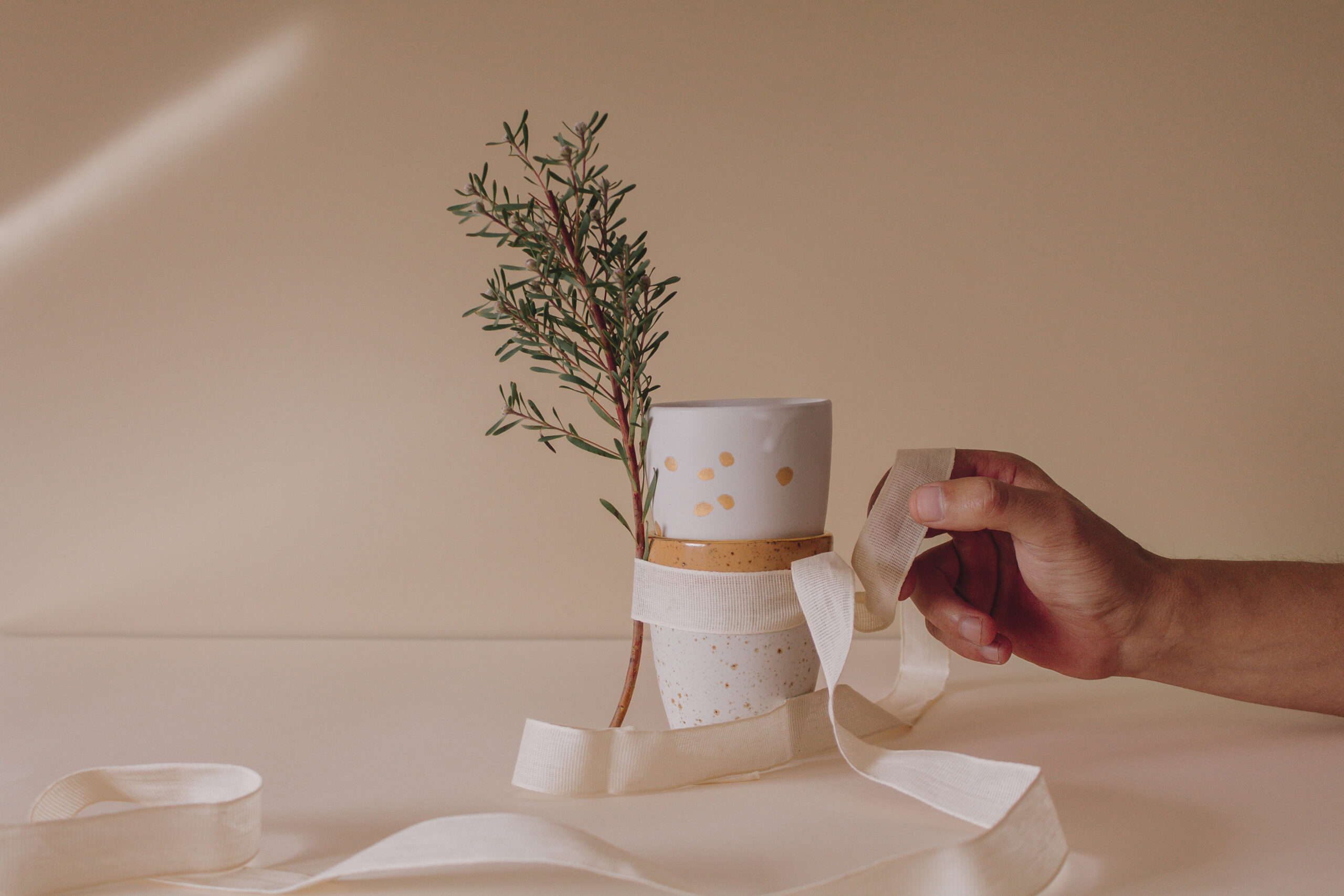 Becher Gold Konfetti – Bild 2