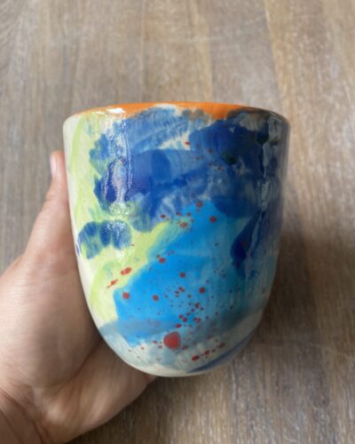 Keramik zuhause bemalen – Becher